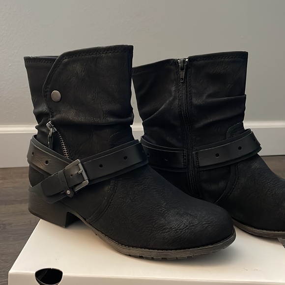 So Ankle Boots - Picture 2 of 4